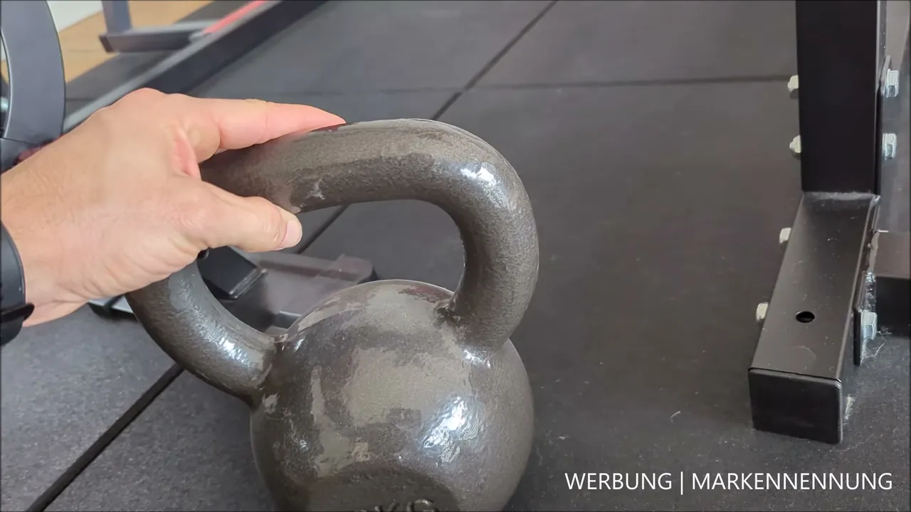 In meinem Test hat sich gezeigt, dass die lackierte Oberfläche trotz glatter Optik erstaunlich viel Grip bietet.