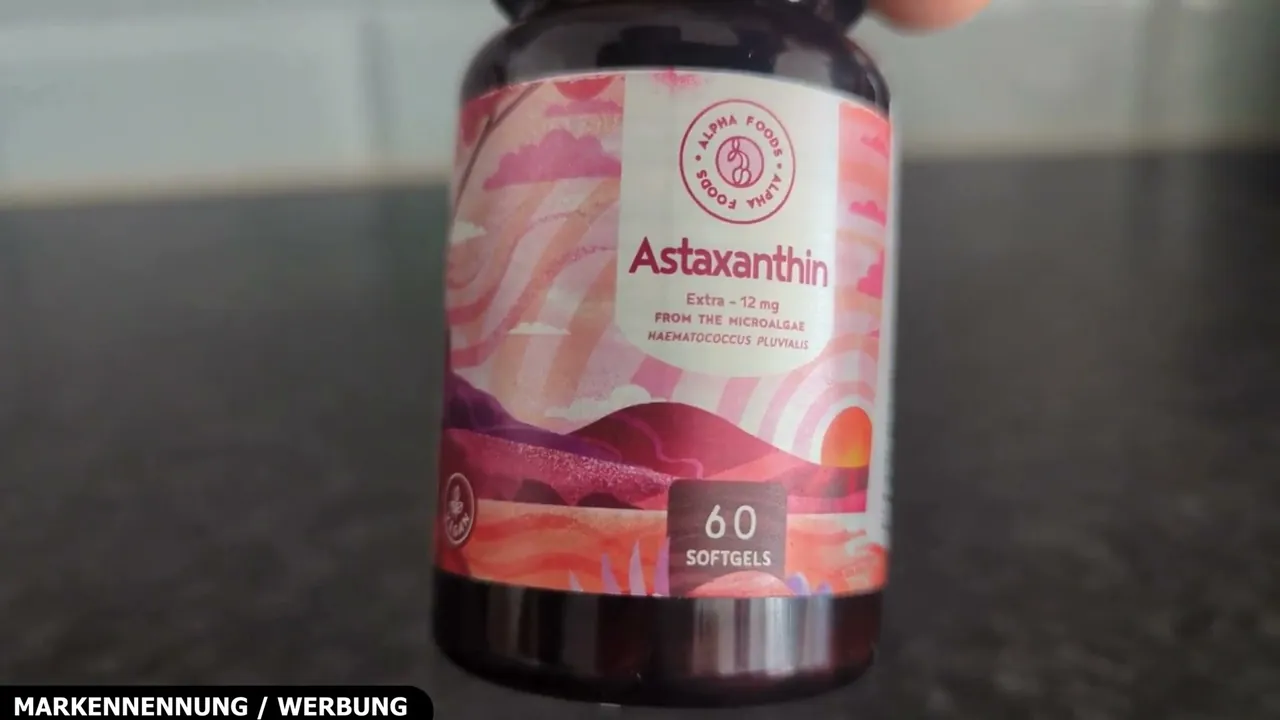 In meinem Test nutze ich das Astaxanthin von Alpha Foods mit hochdosierten 12 mg Wirkstoff pro Kapsel.