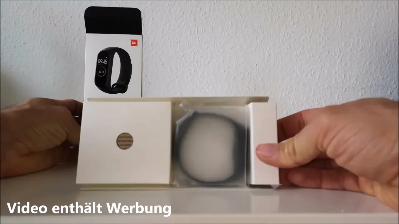 Ich finde es klasse, wie ordentlich der Fitness Tracker und das Zubehör in der Verpackung untergebracht sind.