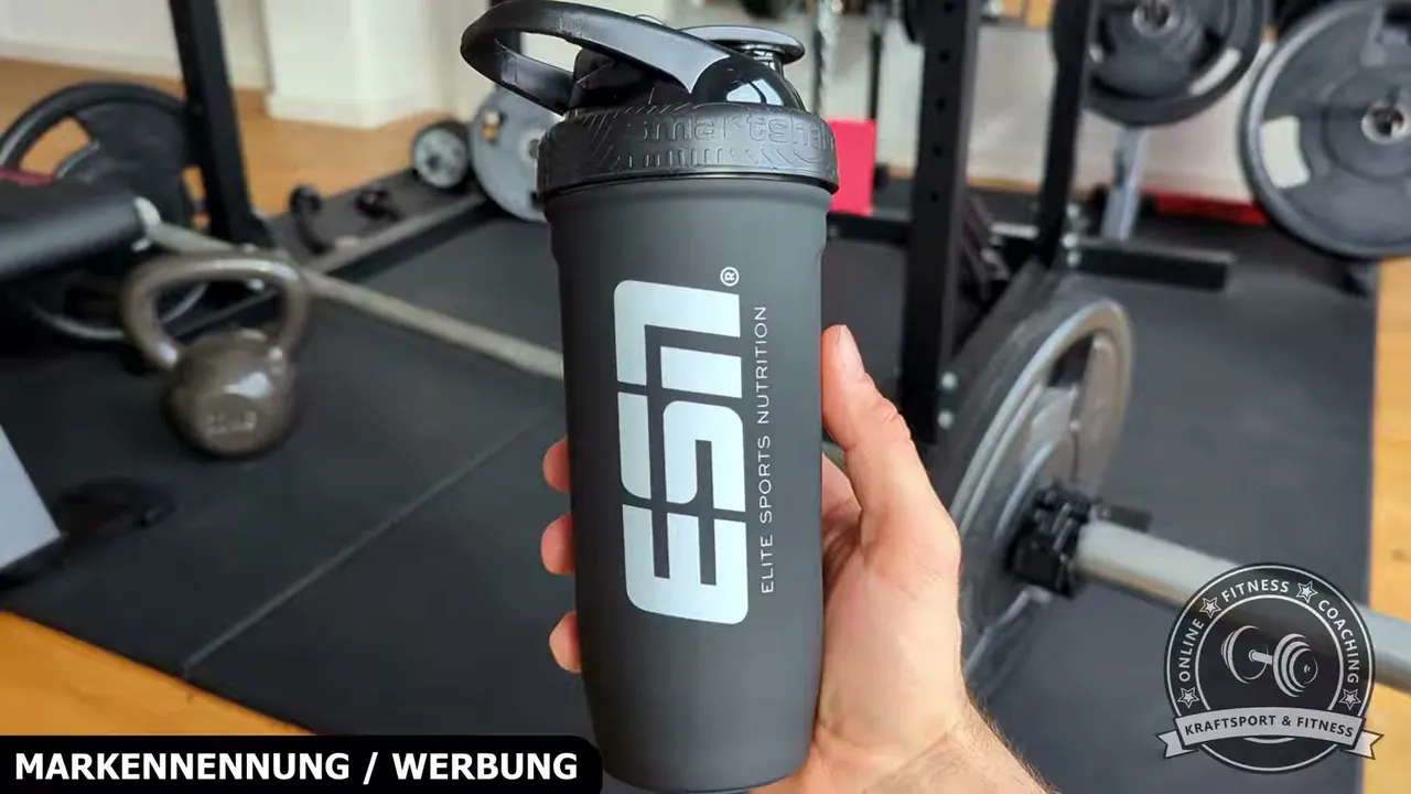Der ESN Reforce Stainless Steel Shaker besitzt einen robusten Edelstahl-Korpus und schützt vor übermäßigem Plastikkontakt.