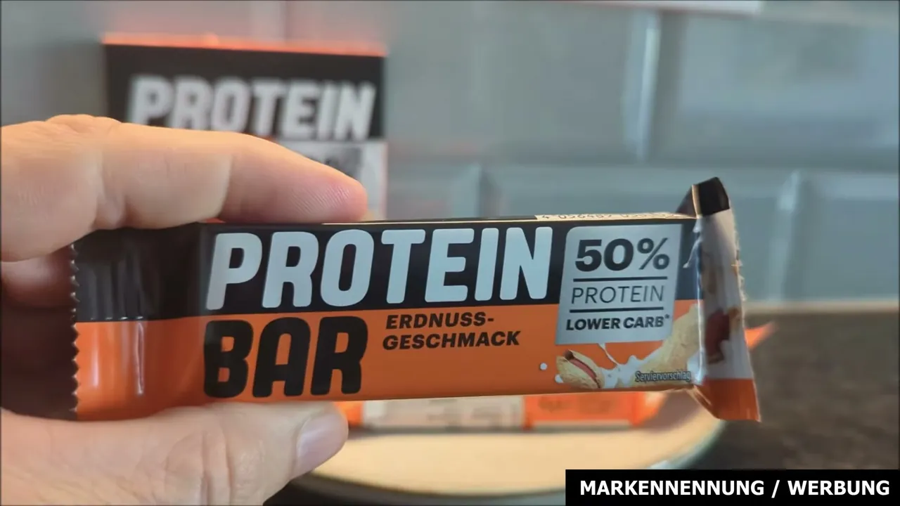 Meiner Meinung nach ist der Riegel in der Sorte Erdnuss der absolute Favorit für einen schnellen Eiweiß-Snack.