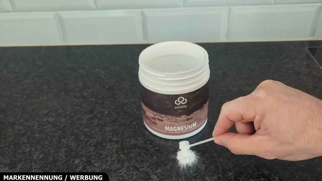 Mir gefällt, wie fein das Pulver gemahlen ist, wodurch es sich im Glas Wasser sofort und vollkommen geschmacksneutral auflöst.