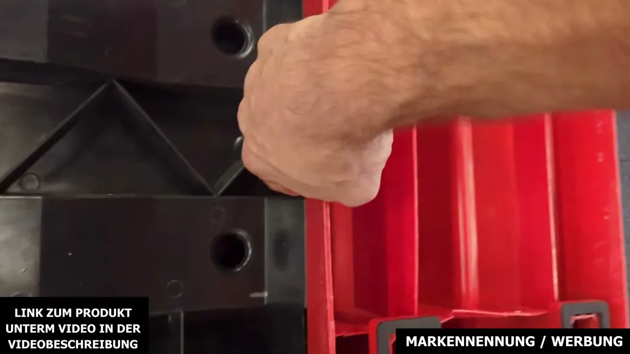 Meiner Meinung nach sorgen die soliden Gummifüße für absolute Standfestigkeit, ohne den Boden zu zerkratzen.