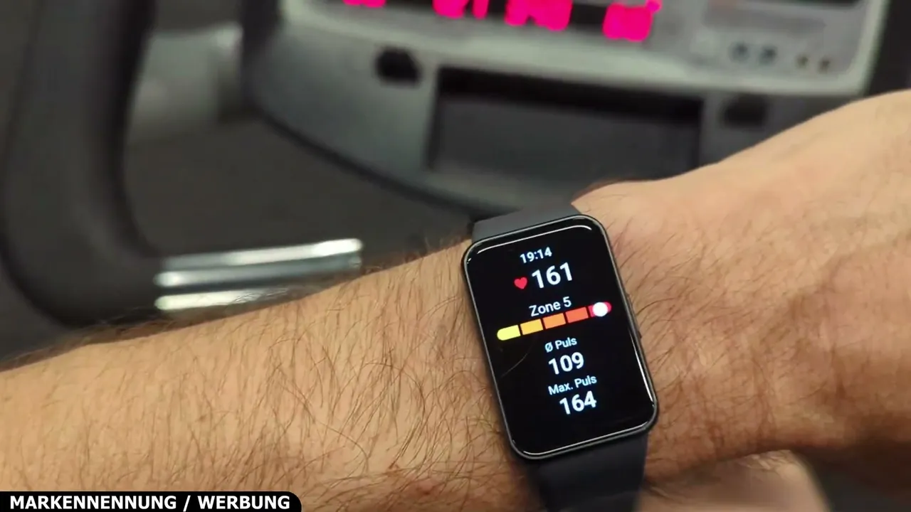 In meinem Test fand ich die Pulsmessung beim Training auf dem 1,6-Zoll-AMOLED-Display besonders übersichtlich.