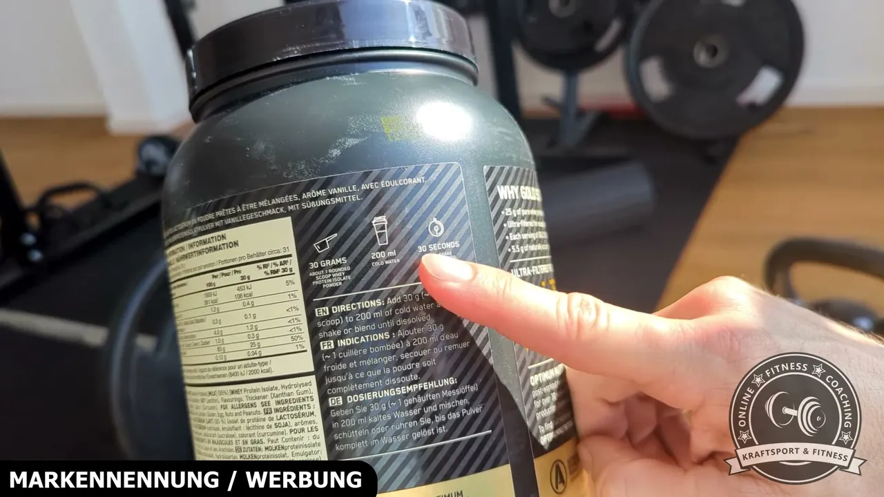 Gemäß Herstellerempfehlung werden 30 Gramm Pulver in 200 Milliliter kaltem Wasser gründlich gemischt.
